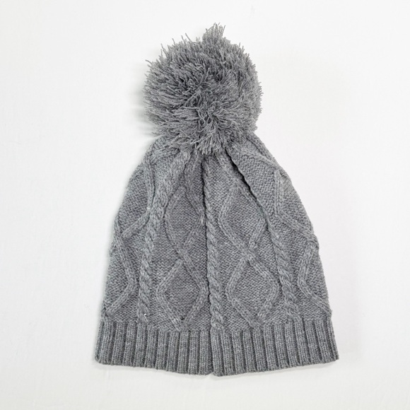 UGG Pom Pom Grey Cable Knit beanie‎ - Picture 2 of 5